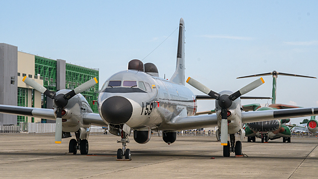 YS-11EB 02-1159