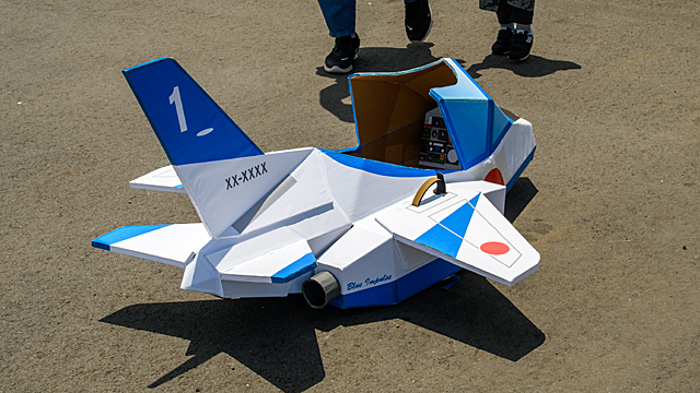 ダンボールクラフト ブールーインパルスT-4