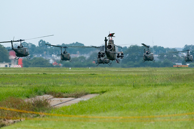 立川防災航空祭 編隊飛行
