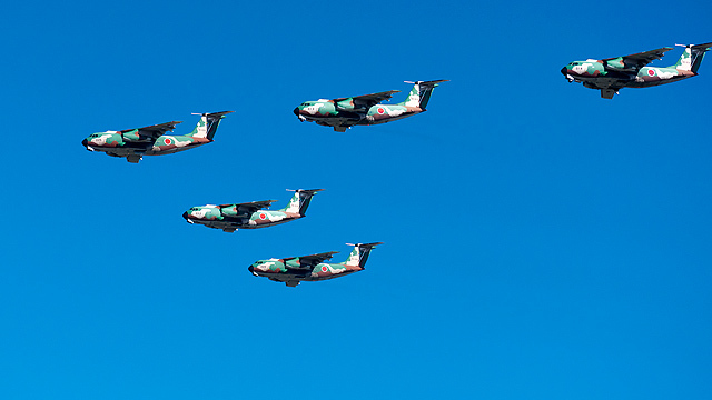C-1 編隊飛行