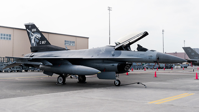 F-16CM