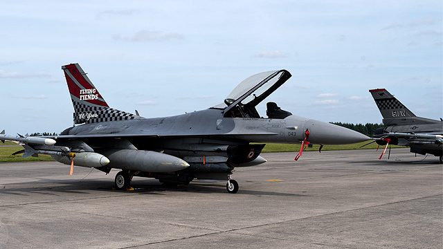 F-16CM
